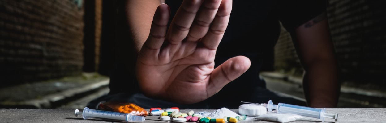 Как вещества меняют мозг и формируют зависимость